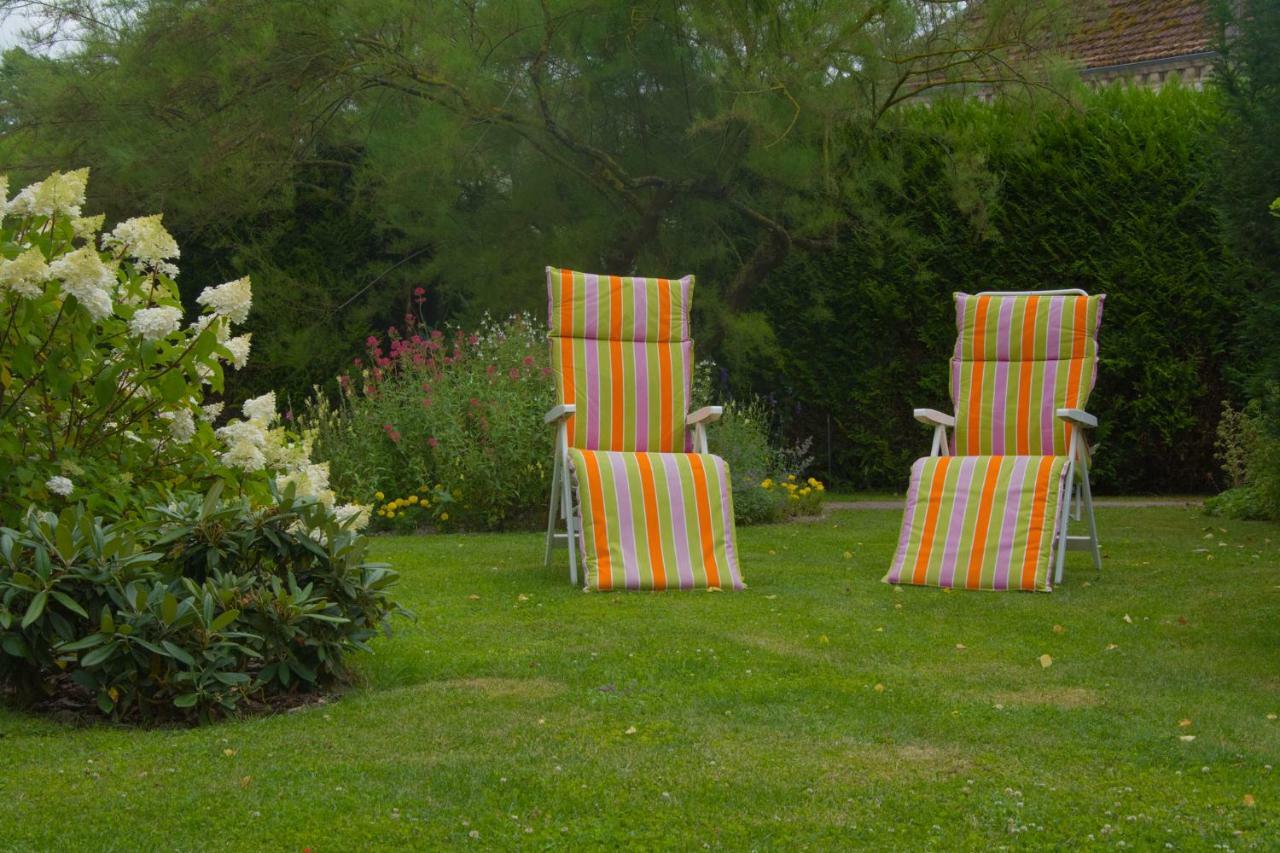 Bed and Breakfast Les Rendzines Nuisement-sur-Coole Esterno foto